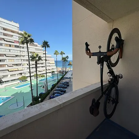 شقة Oceana Beachfront - Sea Views, Pool & *