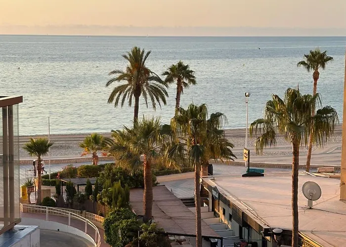 Апартаменты Oceana Bike & - Sea Views And